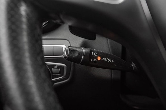 Mercedes-Benz GLC350 e 14 of 25