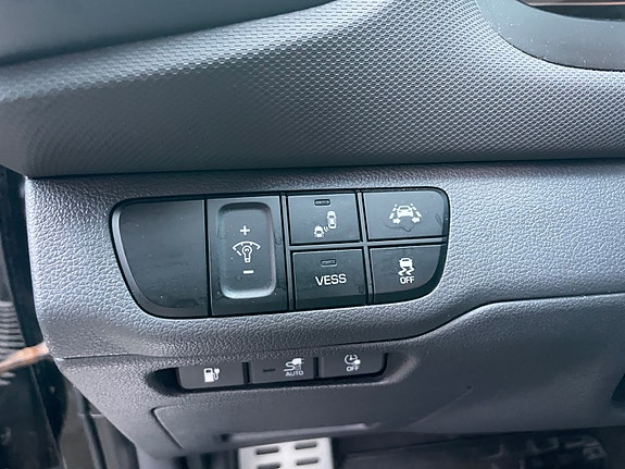 Hyundai IONIQ 21 of 30