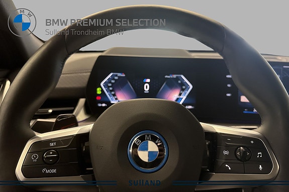 BMW iX2 10 of 25