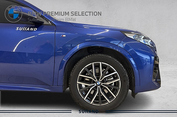 BMW iX2 7 of 25