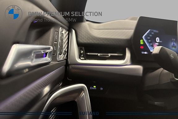 BMW iX2 22 of 25