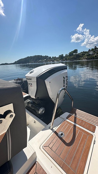 Nye typen Oceanmaster 630WA. 2020 mod motor. Stor service i 2025. 4 år n.gang. 12 of 20