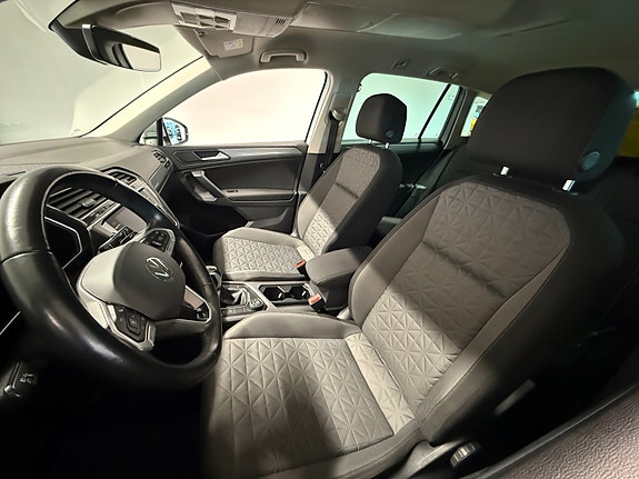 Volkswagen Tiguan 7 of 30