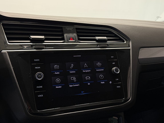 Volkswagen Tiguan 25 of 30