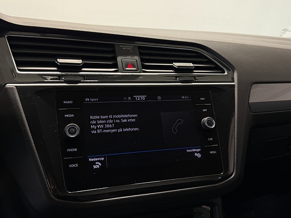 Volkswagen Tiguan 26 of 30