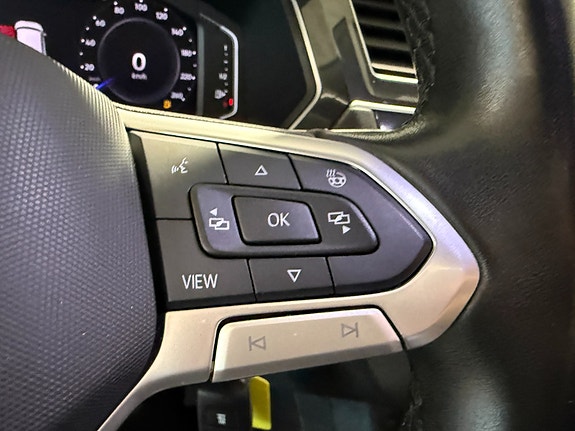 Volkswagen Tiguan 23 of 30