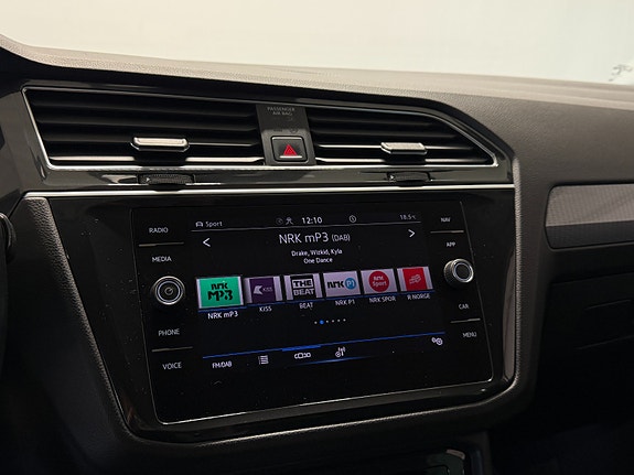 Volkswagen Tiguan 24 of 30