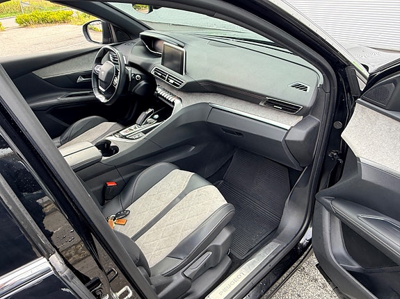 Peugeot 3008 15 of 30