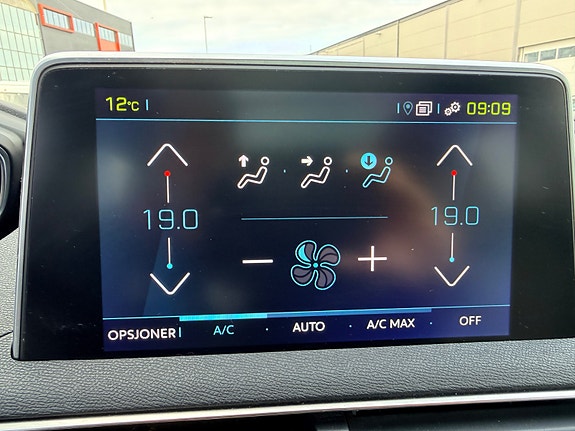 Peugeot 3008 26 of 30