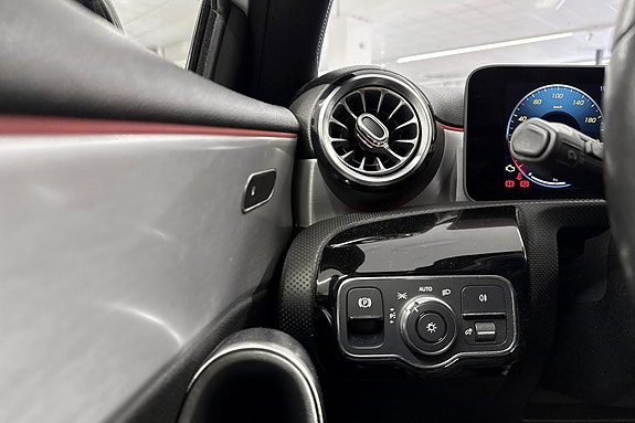 Mercedes-Benz A200 24 of 24