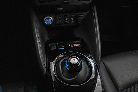 Nissan Leaf 16 of 23