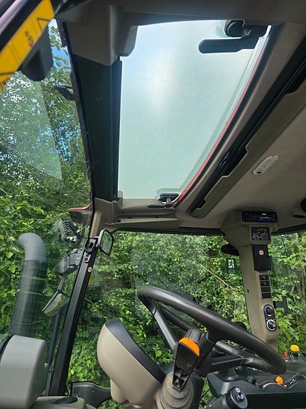 CASE IH Luxxum 120 14 of 21