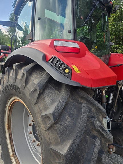CASE IH Luxxum 120 7 of 21