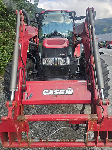 CASE IH Luxxum 120 2 of 21