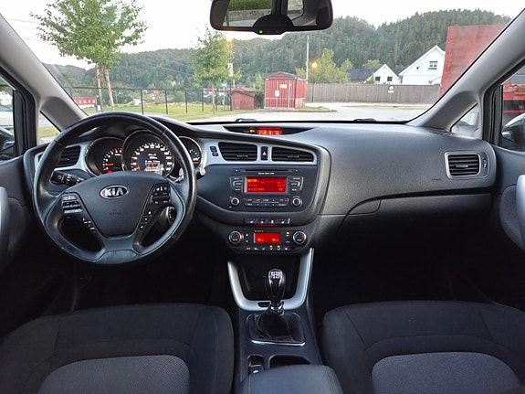 Kia Ceed 16 of 25