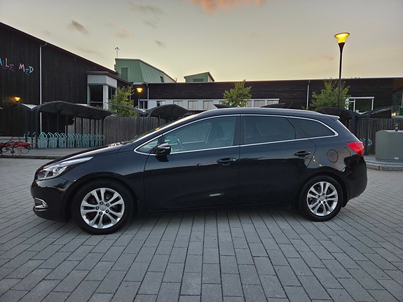 Kia Ceed 3 of 25