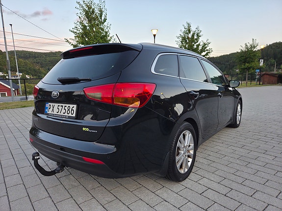 Kia Ceed 7 of 25