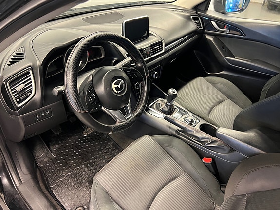 Mazda 3 8 of 16