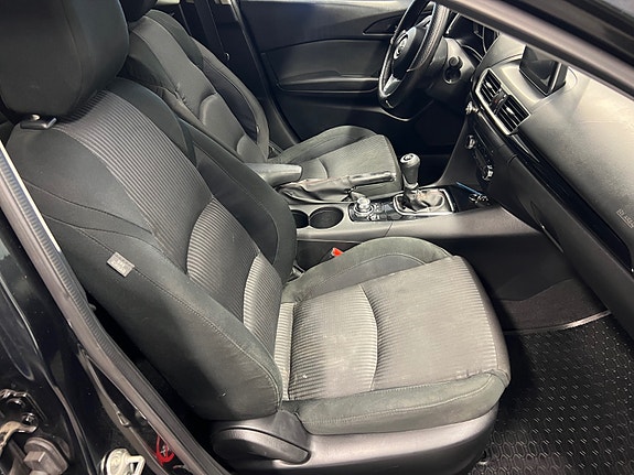 Mazda 3 11 of 16