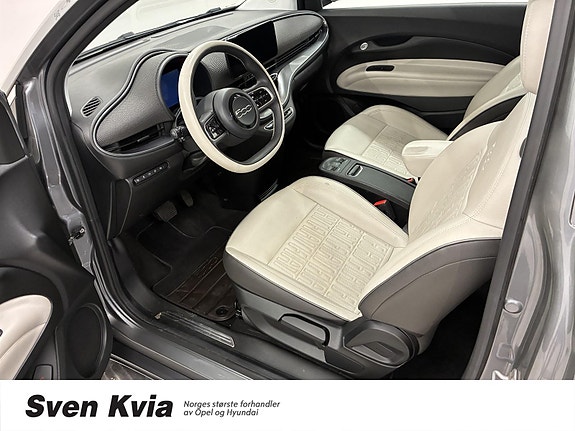 Fiat 500e 14 of 28