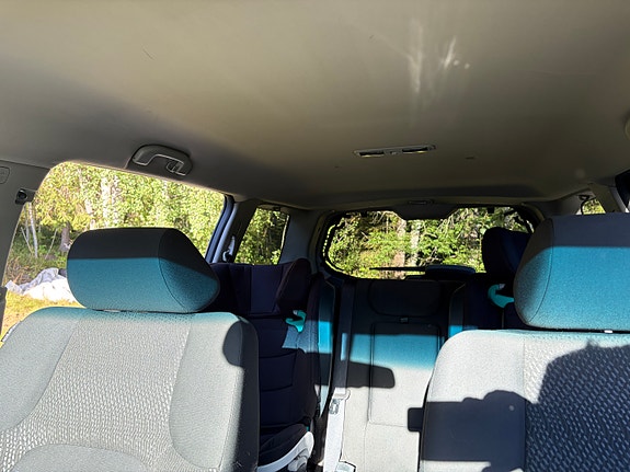 Nissan Pathfinder 10 of 14