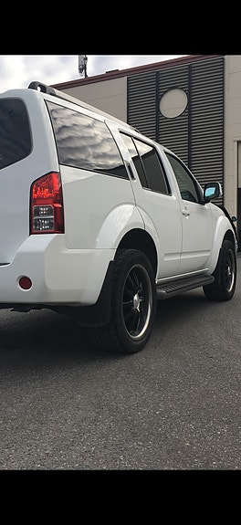 Nissan Pathfinder 14 of 14