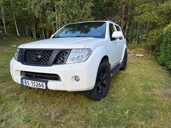 Nissan Pathfinder 5 of 14