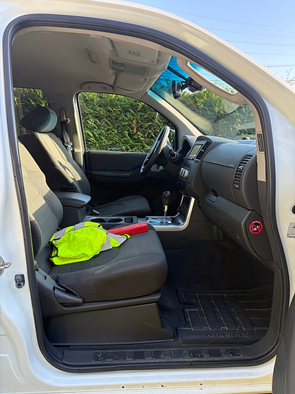 Nissan Pathfinder 7 of 14