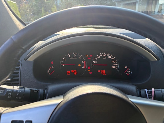 Nissan Pathfinder 11 of 14