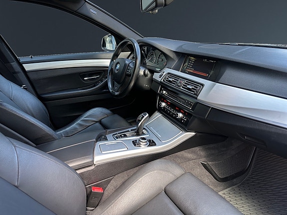 BMW 520d 12 of 30