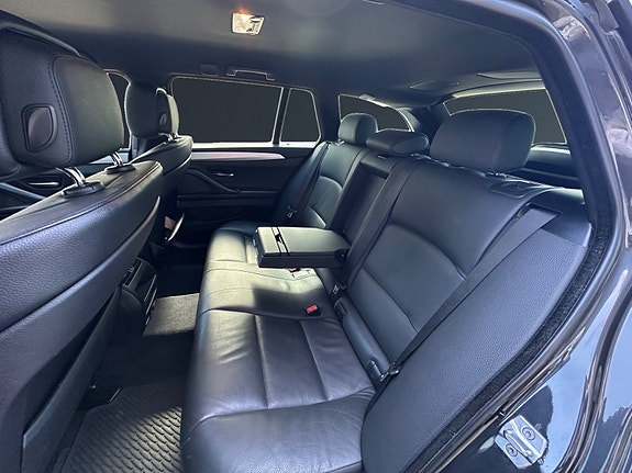 BMW 520d 13 of 30