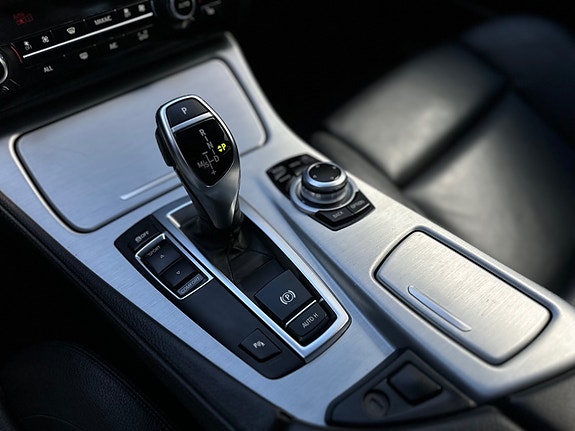 BMW 520d 16 of 30