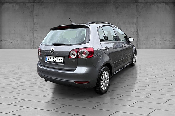 Volkswagen Golf Plus 2 of 13