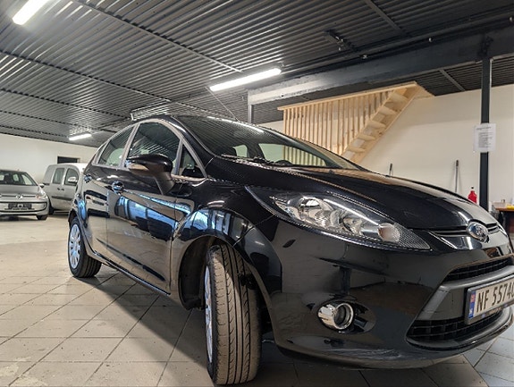 Ford Fiesta 6 of 26