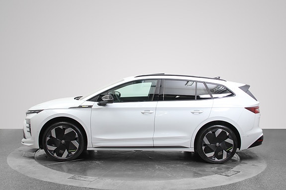 Skoda Enyaq RS 8 of 30
