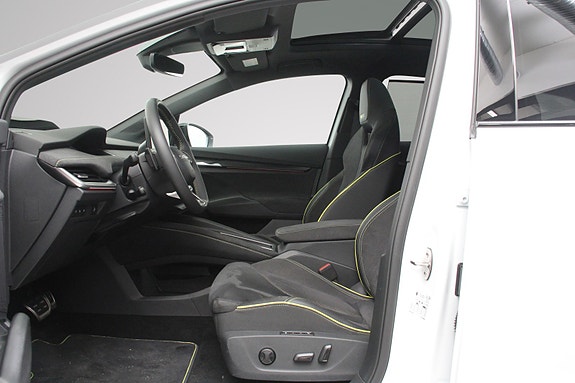 Skoda Enyaq RS 17 of 30