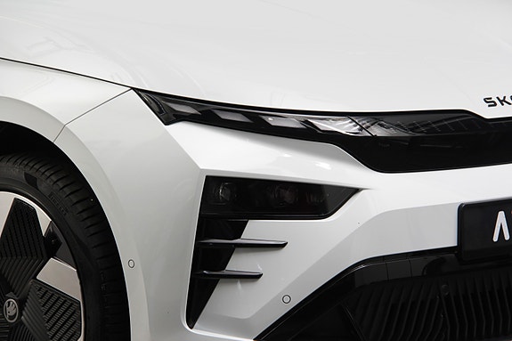 Skoda Enyaq RS 14 of 30