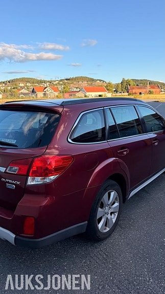 Subaru Outback 7 of 20
