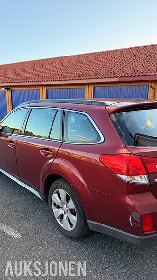 Subaru Outback 5 of 20