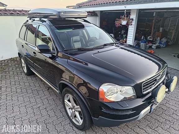 Volvo XC90 3 of 30