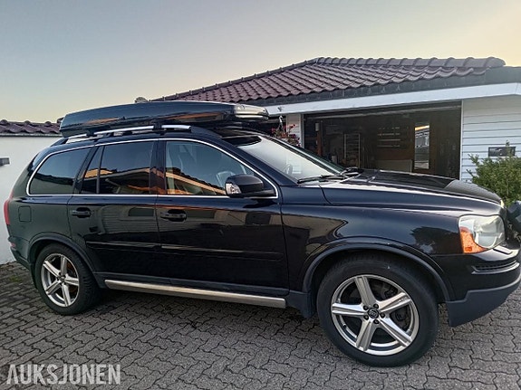 Volvo XC90 4 of 30