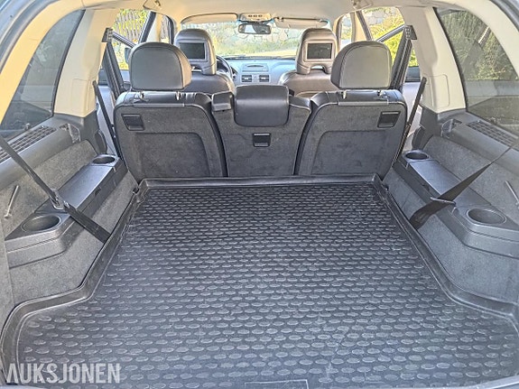 Volvo XC90 15 of 30