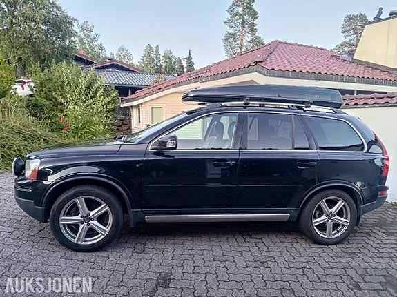 Volvo XC90 5 of 30