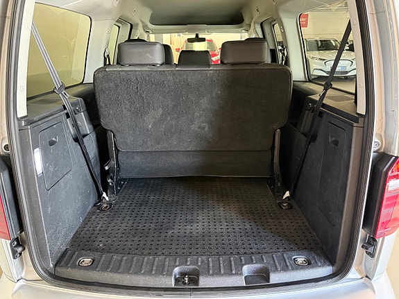 Volkswagen Caddy Maxi 6 of 23
