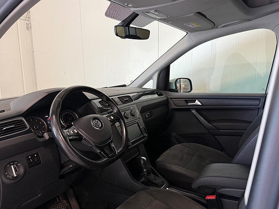 Volkswagen Caddy Maxi 12 of 23