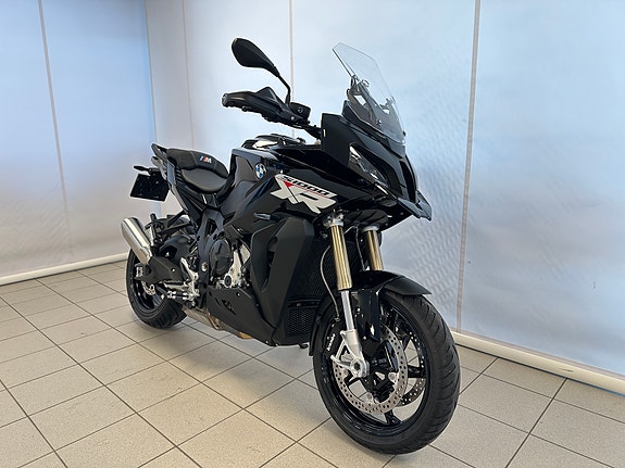 BMW S 1000 XR 2 of 7