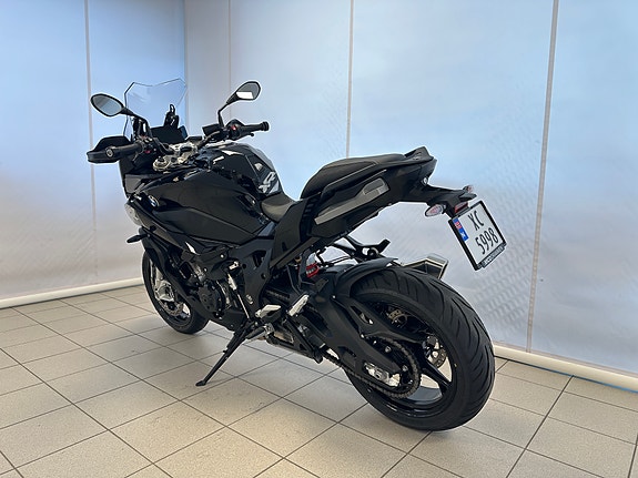 BMW S 1000 XR 5 of 7