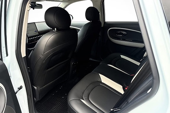 JAC E30X 11 of 18