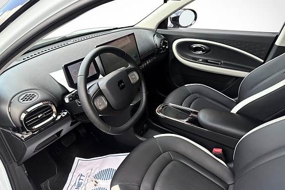 JAC E30X 9 of 18