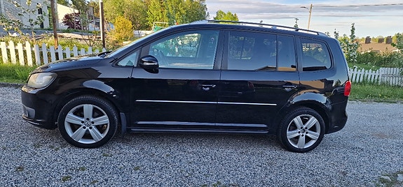 Volkswagen Touran 6 of 10